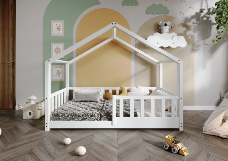 DORMIO  drewniane łóżko dziecięce domek z prostokątnymi szczebelkami niskie