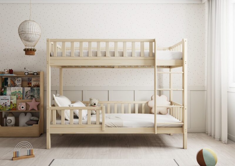 Karo drewniane łóżko piętrowe z barierkami płotek wysokie