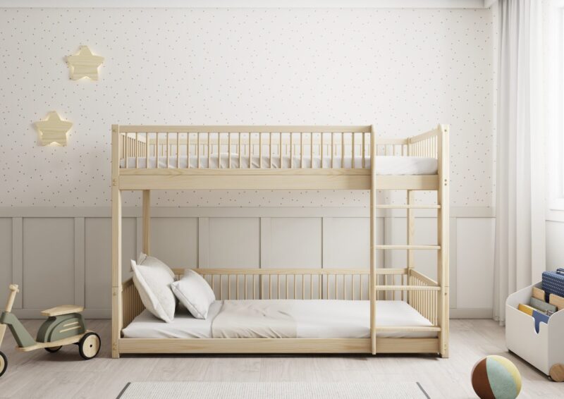 Molly drewniane łóżko piętrowe z okrągłymi szczebelkami na niskich nogach